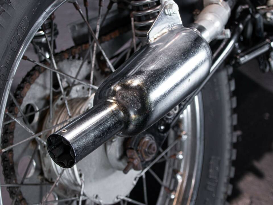 Bild 38/50 von BSA C 15 Scrambler (1963)
