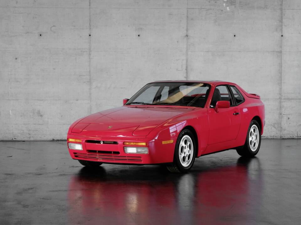 Bild 2/50 von Porsche 944 S2 (1990)