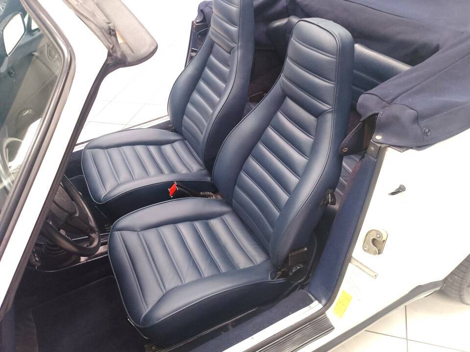 Bild 37/77 von Porsche 911 Carrera 3.2 (1984)