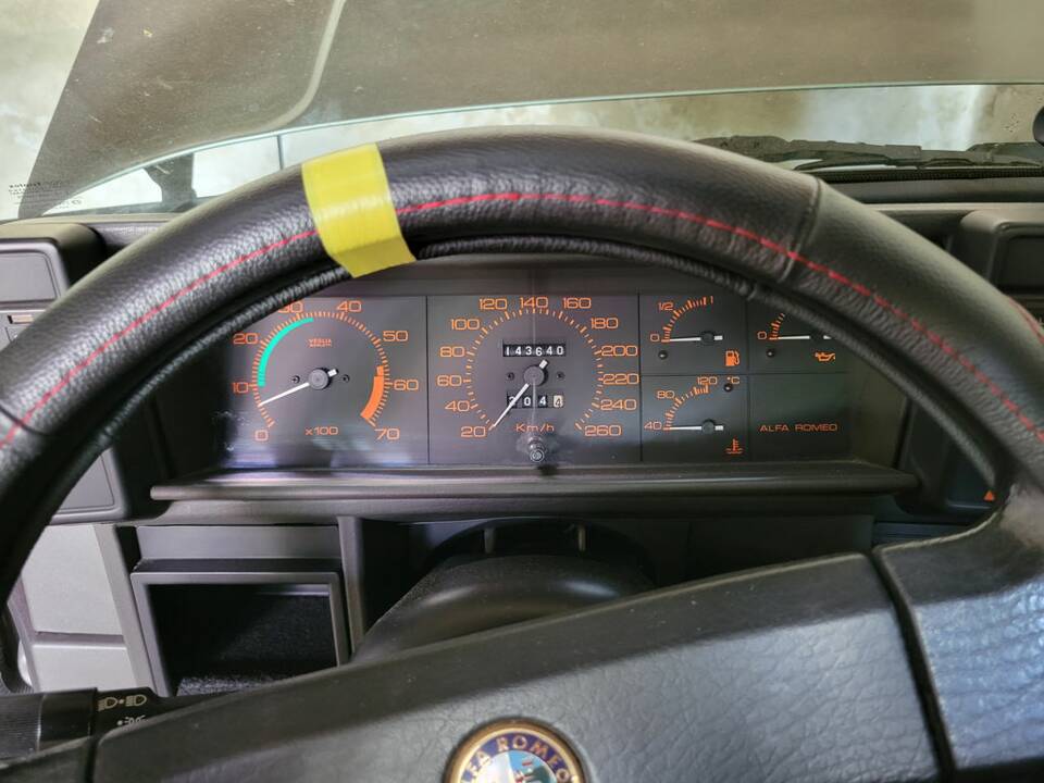 Bild 6/8 von Alfa Romeo 75 3.0 V6 America (1988)