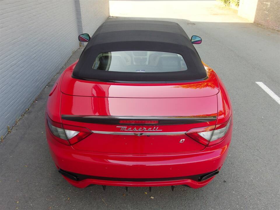 Image 9/99 of Maserati GranCabrio Sport (2015)