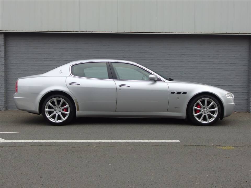 Bild 5/95 von Maserati Quattroporte 4.2 (2007)