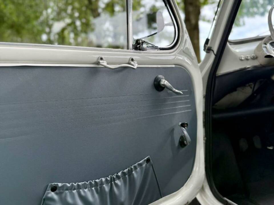 Image 25/28 of FIAT 600 D (1964)