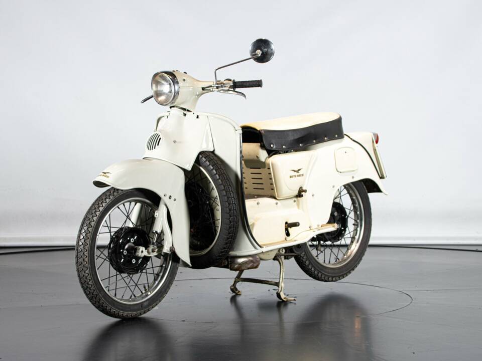 Imagen 7/50 de Moto Guzzi DUMMY (1962)