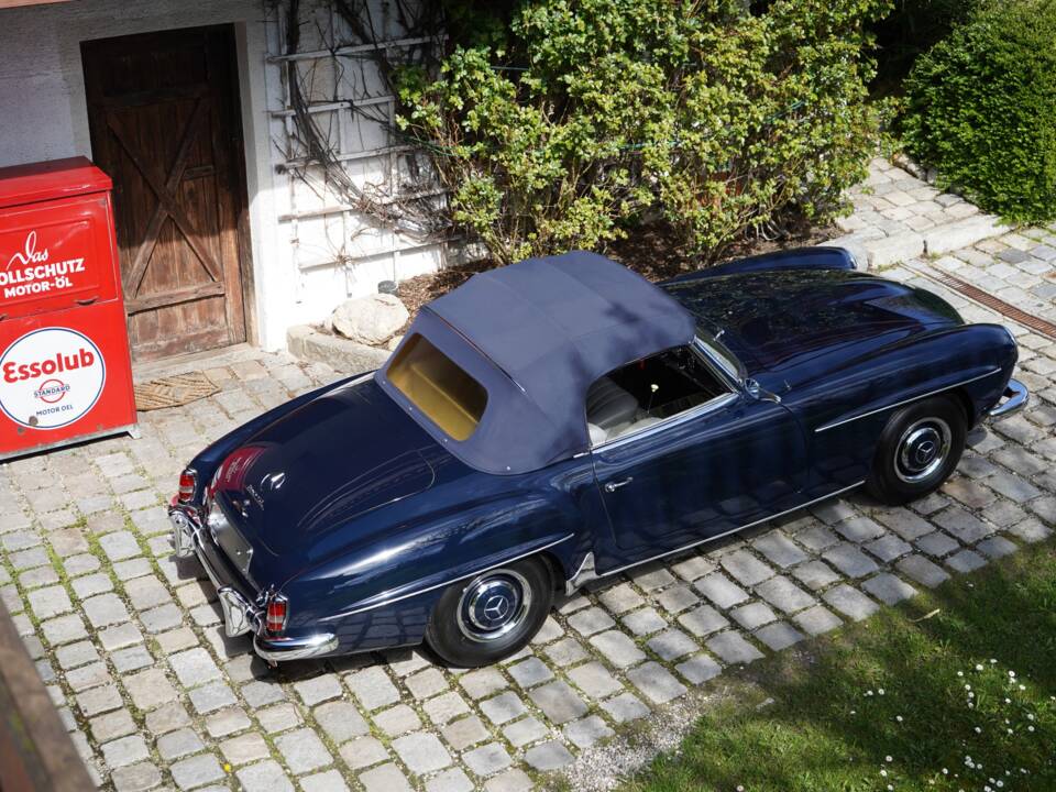Image 19/20 of Mercedes-Benz 190 SL (1960)