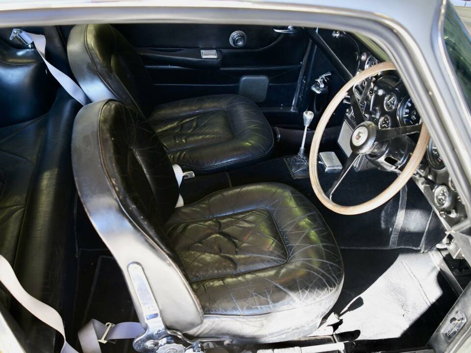 Bild 11/50 von Aston Martin DB 6 Vantage (1966)