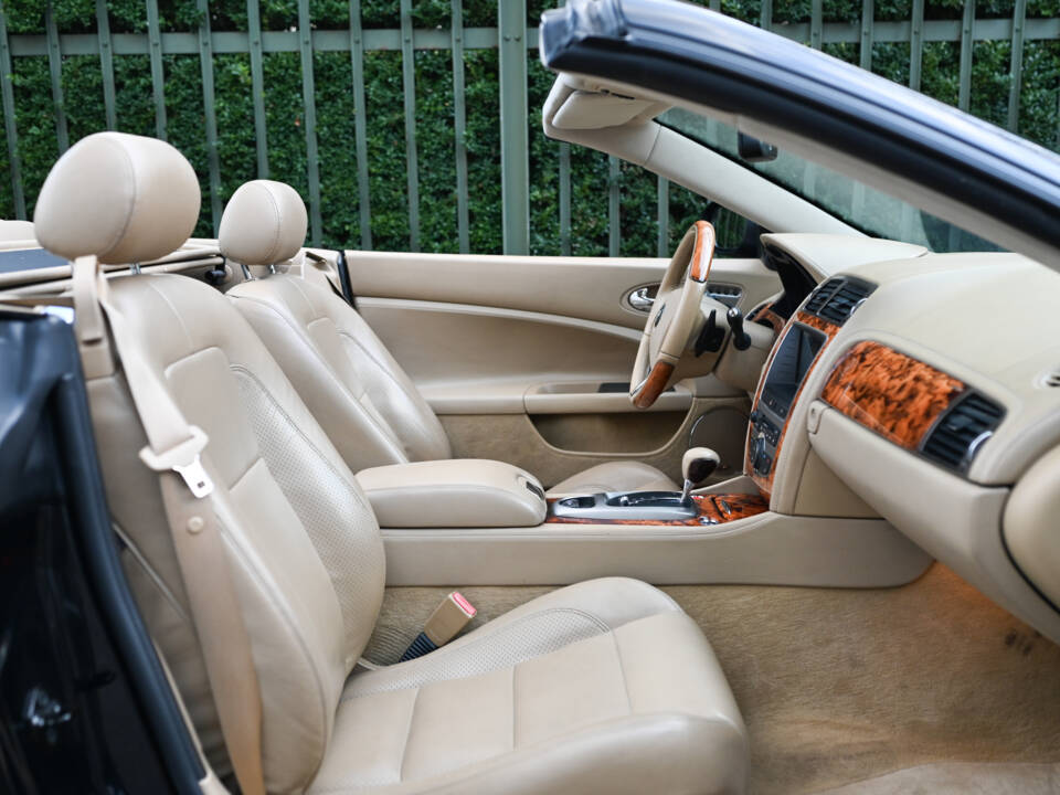 Imagen 37/43 de Jaguar XKR (2007)