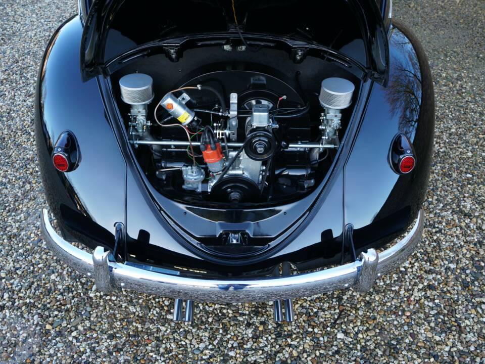 Image 31/50 of Volkswagen Beetle 1200 Standard "Oval" (1955)
