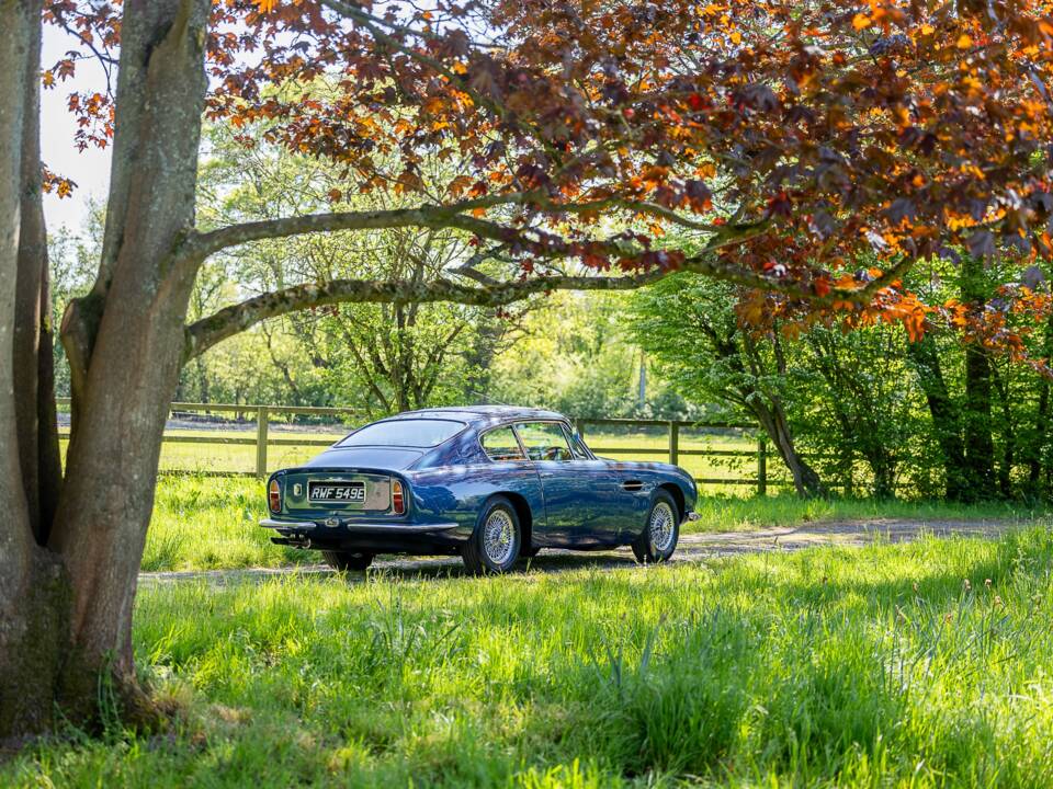 Afbeelding 16/50 van Aston Martin DB 6 (1967)