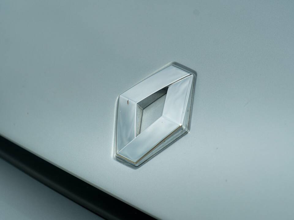 Immagine 35/50 di Renault Clio II V6 (2002)