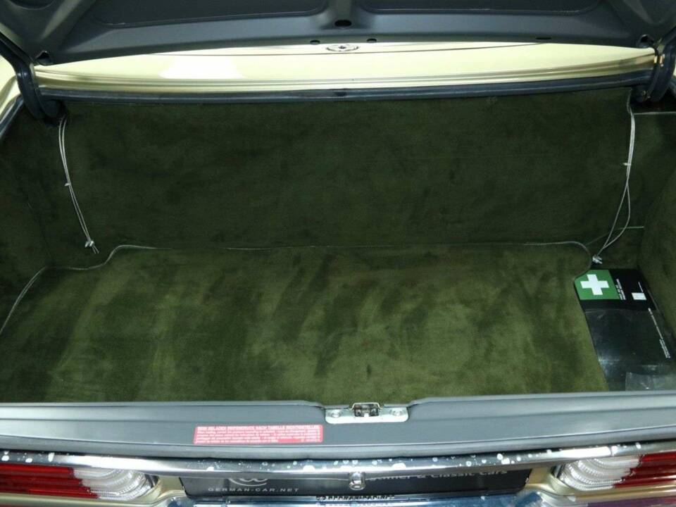 Imagen 34/50 de Mercedes-Benz 380 SL (1984)