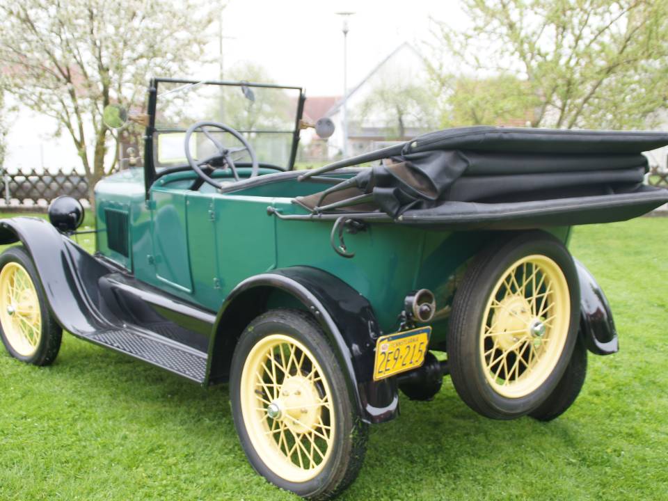 Imagen 10/13 de Ford Model T Touring (1927)