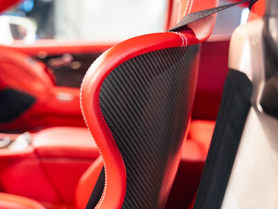 Afbeelding 40/47 van Mercedes-Benz SL 65 AMG Black Series (2010)