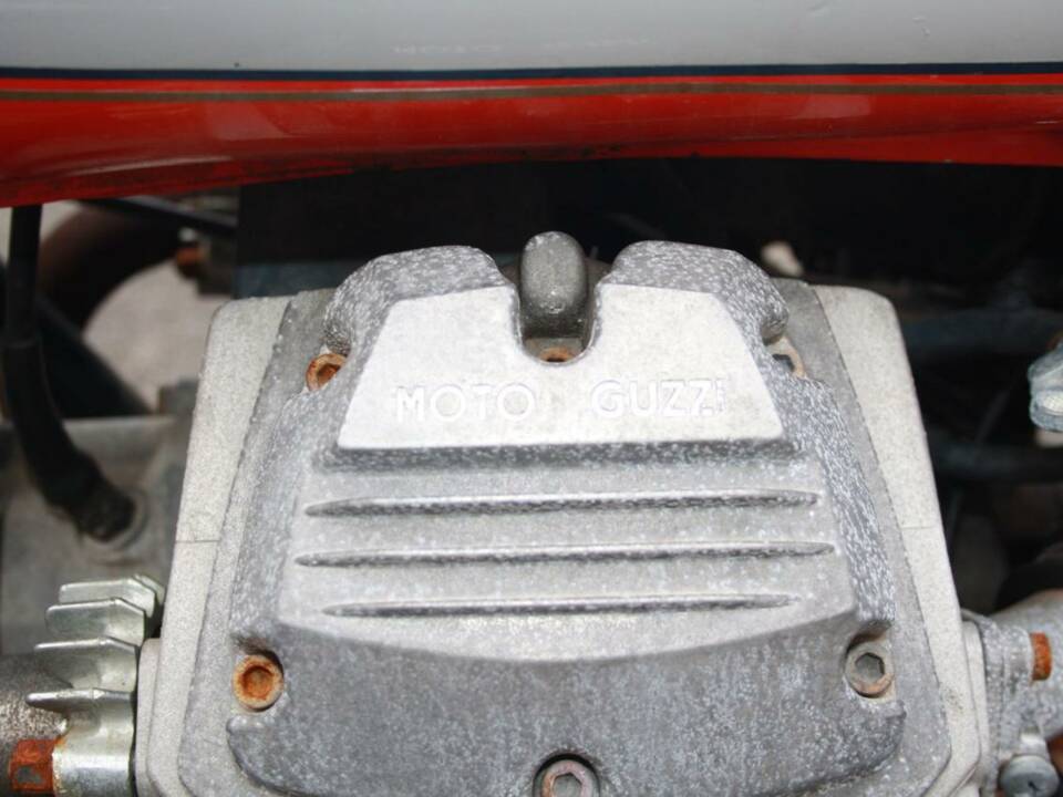 Image 28/50 de Moto Guzzi DUMMY (1984)