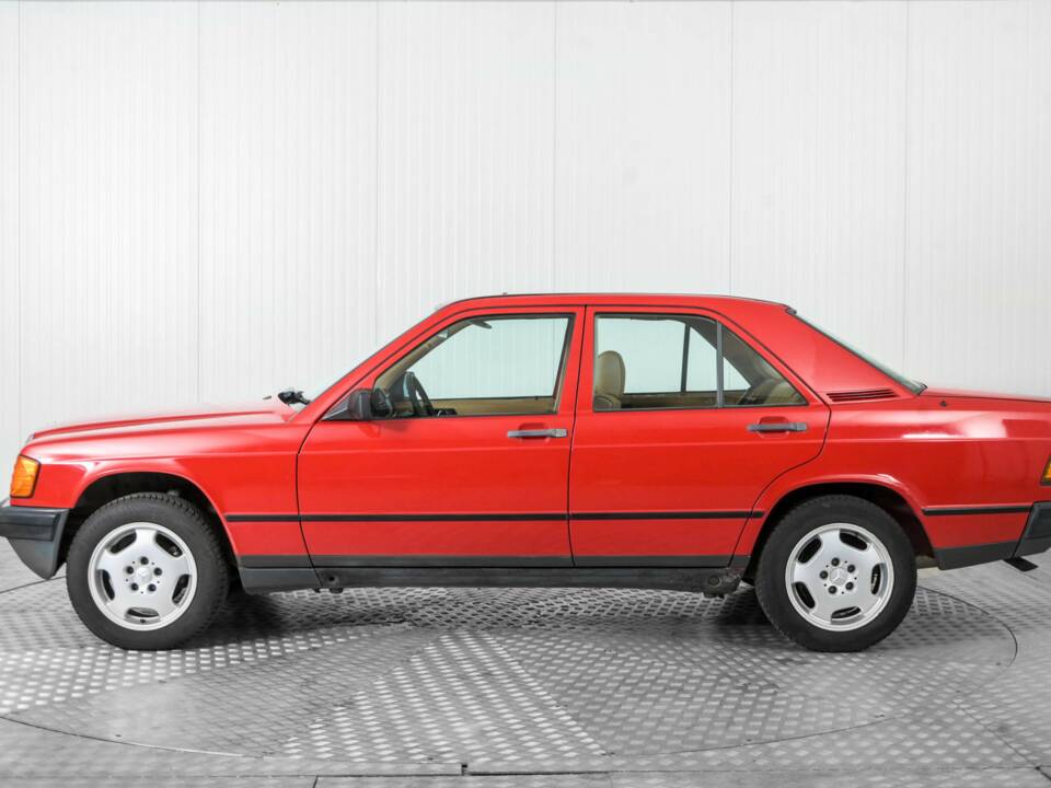 Obraz 9/50 pojazdu Mercedes-Benz 190 D (1986)