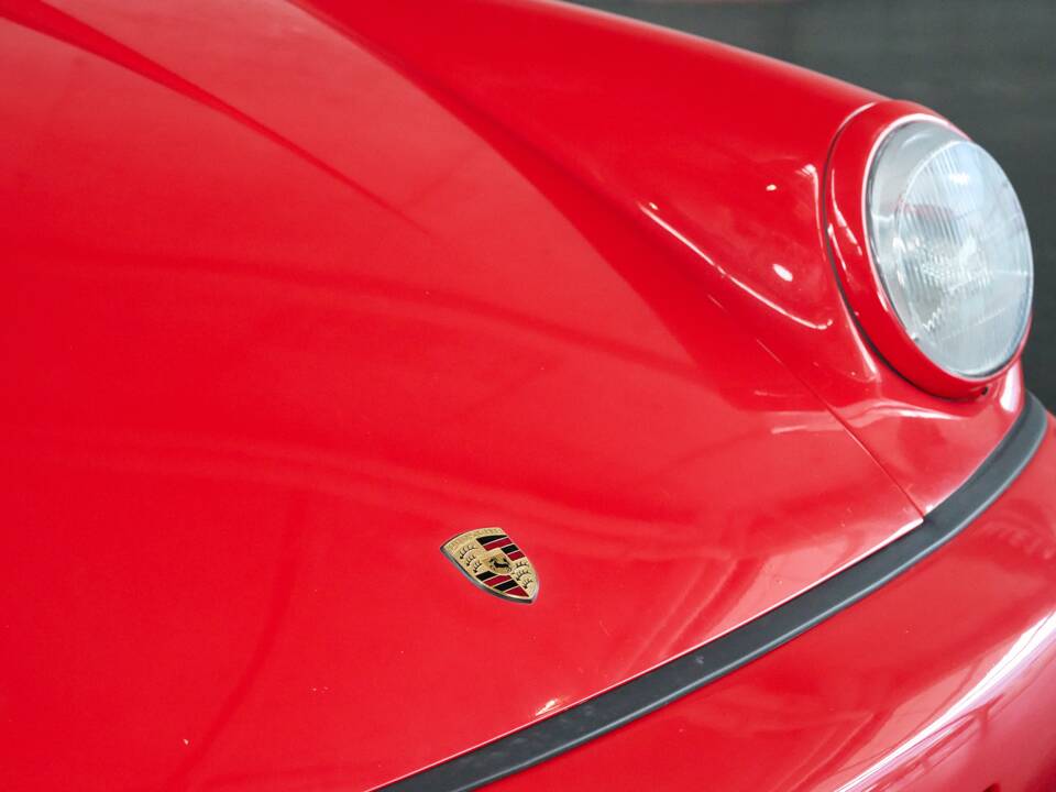 Bild 41/50 von Porsche 911 Carrera 2 (1990)