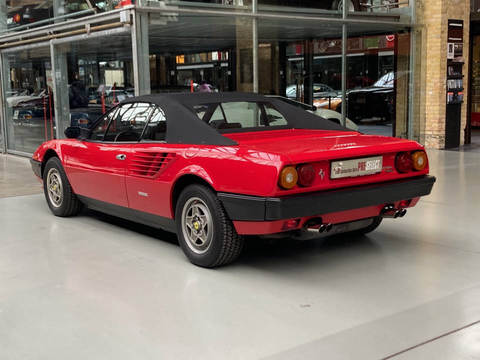 Image 8/18 de Ferrari Mondial Quattrovalvole (1984)