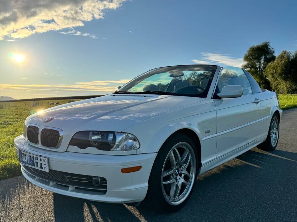 Image 1/18 of BMW 330Ci (2001)