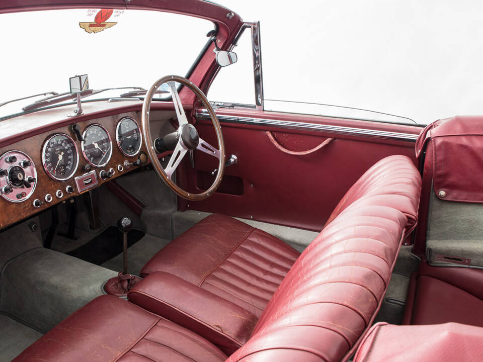 Bild 13/13 von Aston Martin DB 2&#x2F;4 Mk I DHC (1954)