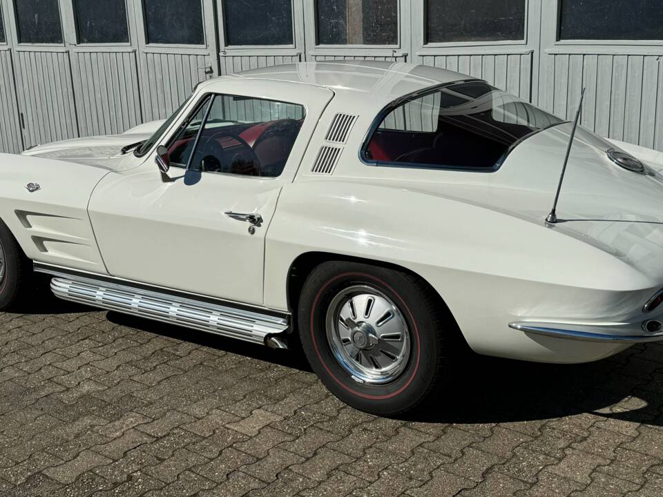 Bild 2/27 von Chevrolet Corvette Sting Ray (1964)