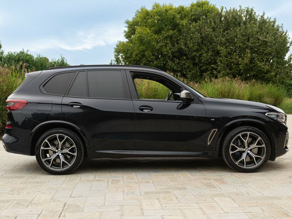 Bild 5/50 von BMW X5 M50d (2019)