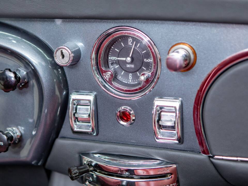 Image 17/22 of Aston Martin DB 5 (1964)