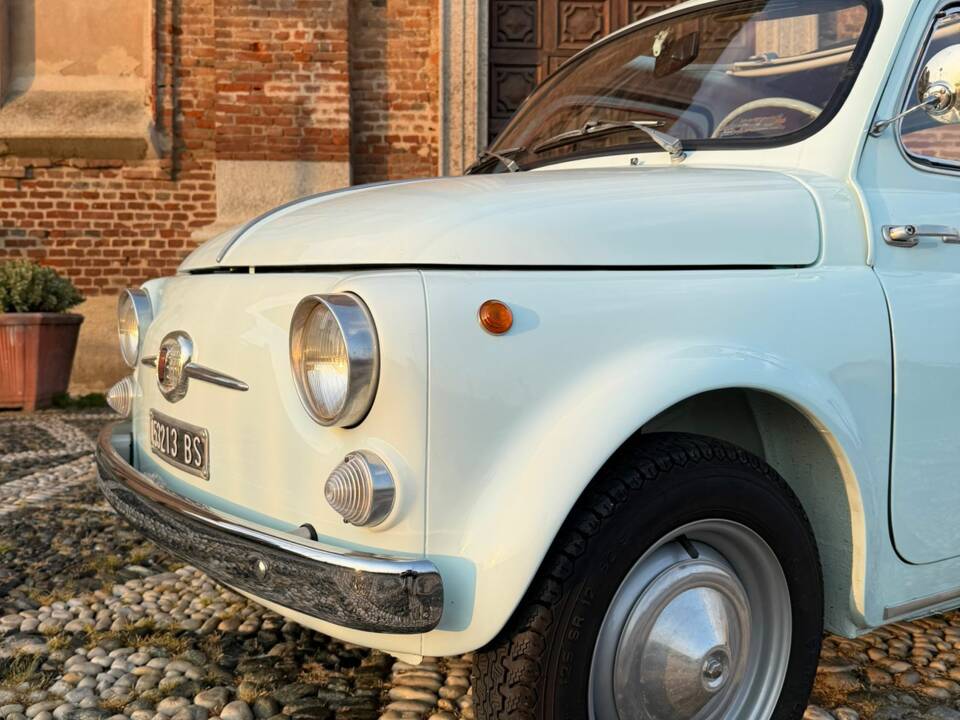 Image 35/63 de FIAT 500 D (1964)