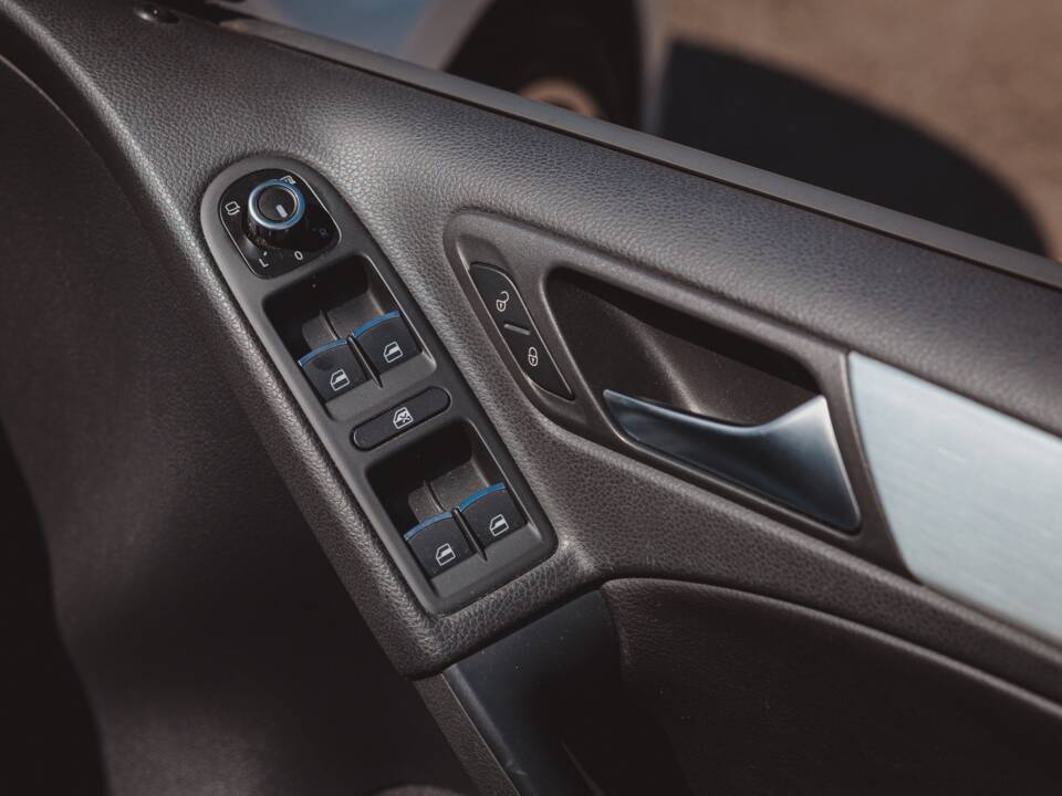 Imagen 27/42 de Volkswagen Golf VI GTI (2011)