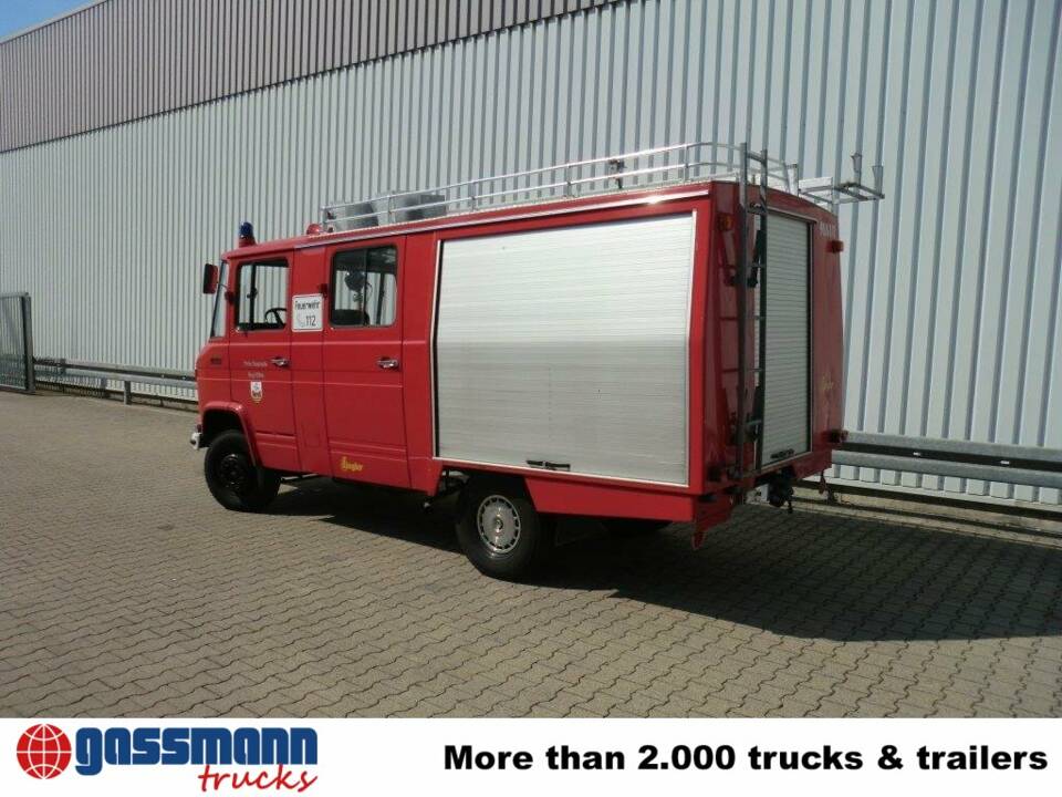 Afbeelding 3/11 van Mercedes-Benz T2 409 (1980)