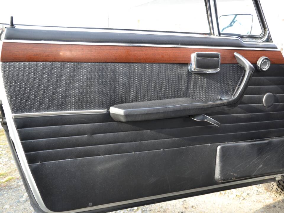 Image 23/26 of BMW 3.0 CSL (1973)
