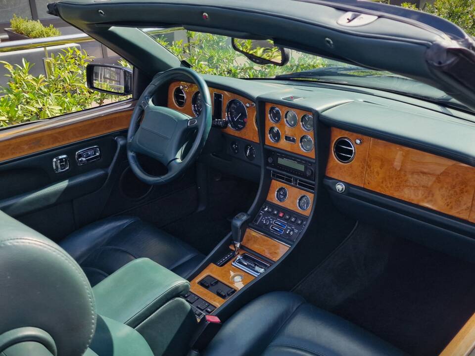 Image 19/63 de Bentley Azure Mulliner (2001)