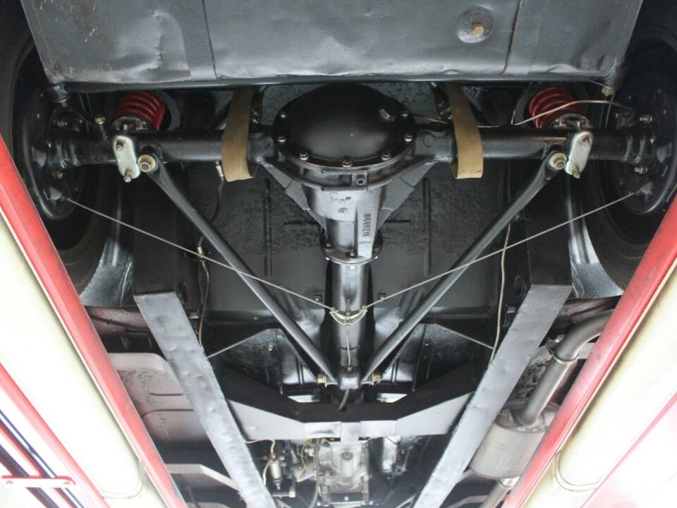 Image 13/50 of Nash-Healey Roadster (1953)