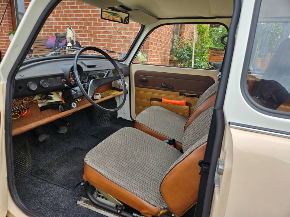 Image 9/18 of Trabant 601 Universal (1987)