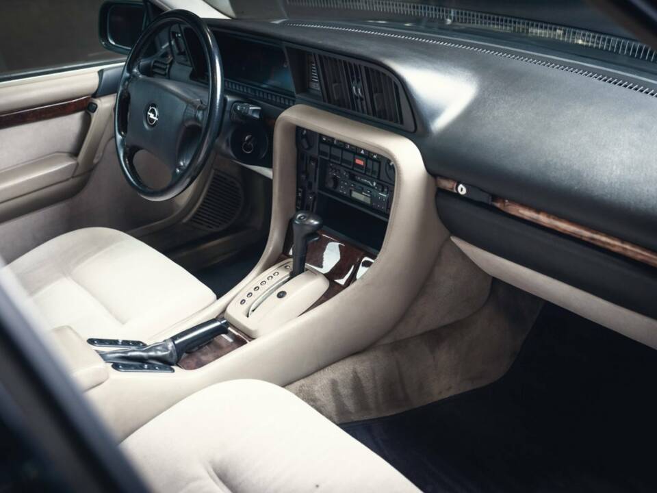 Bild 15/15 von Opel Senator 3,0i 24V (1992)