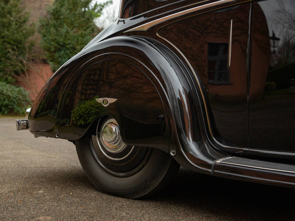 Image 37/50 of Bentley 4 1&#x2F;4 Litre (1938)