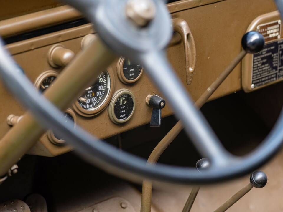 Imagen 37/50 de Hotchkiss M 201 (1963)