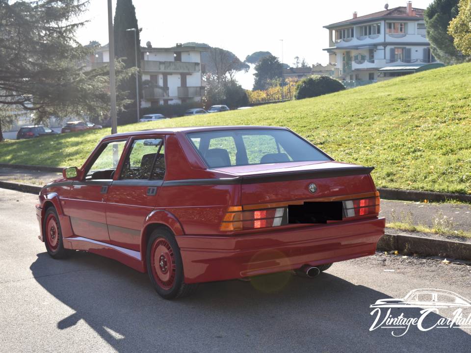 Image 5/35 of Alfa Romeo 75 1.8 Turbo Evoluzione (1987)