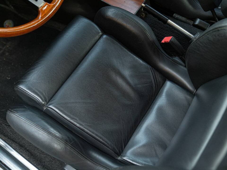 Bild 43/50 von Alfa Romeo 2000 GT Veloce (1973)