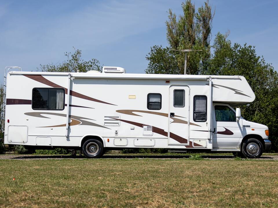 Bild 2/50 von Ford E-450 Forest River Sunseeker (2007)