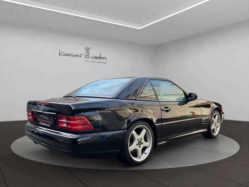 Imagen 8/22 de Mercedes-Benz SL 500 (2001)