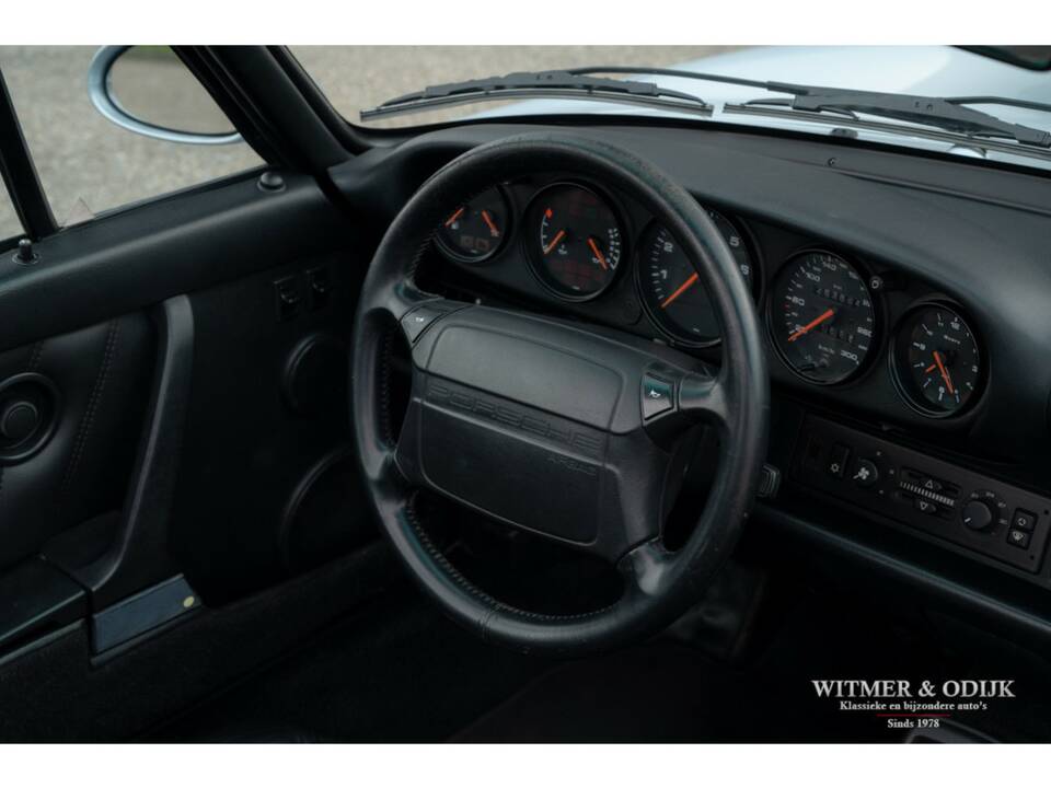 Bild 20/27 von Porsche 911 Carrera 2 (1992)