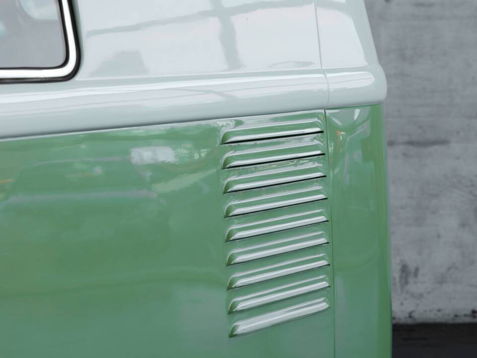 Image 43/47 of Volkswagen T1 minibus (1961)