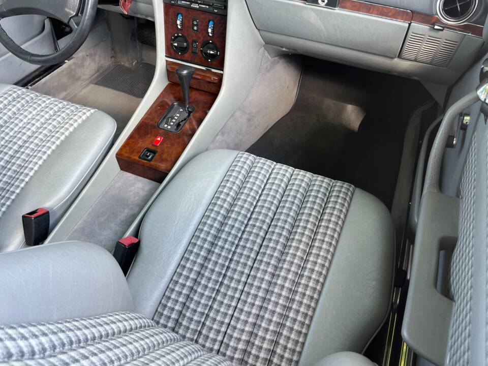 Afbeelding 24/65 van Mercedes-Benz 300 SL (1988)