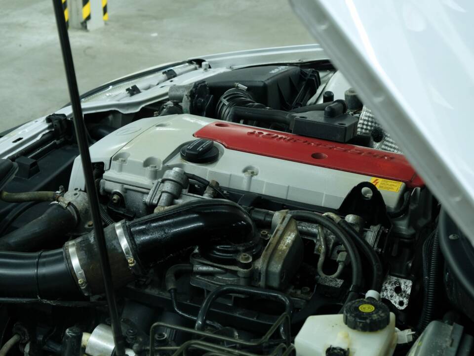 Immagine 19/50 di Mercedes-Benz SLK 230 Kompressor (1996)