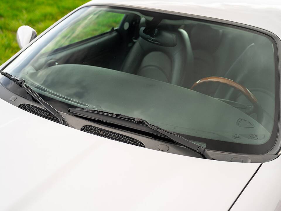 Bild 12/37 von Jaguar XKR (2001)