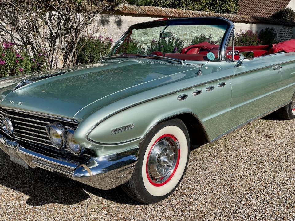 Image 34/50 of Buick Electra 225 Convertible (1962)