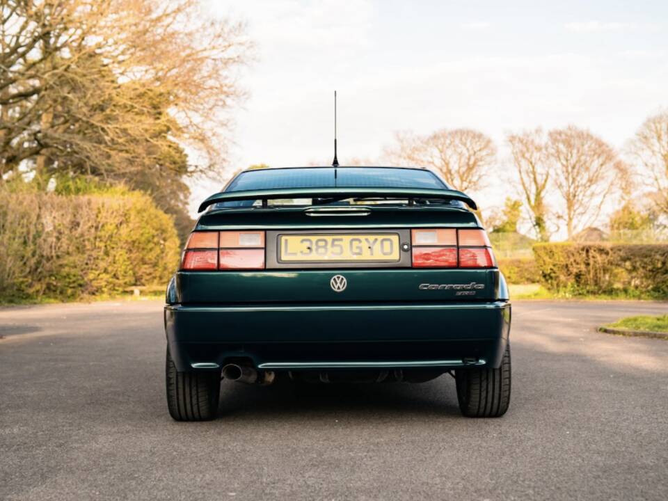 Image 41/43 of Volkswagen Corrado VR6 2.8 (1993)