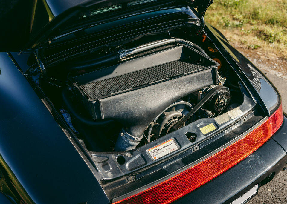 Immagine 23/50 di Porsche 911 Turbo 3.3 (1992)