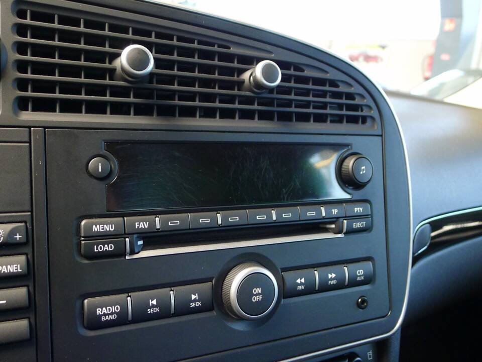 Image 13/43 of Saab 9-3 Turbo X (2008)