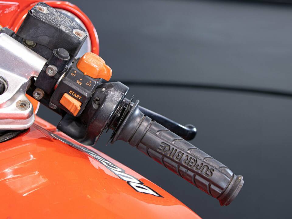 Image 28/45 of Ducati DUMMY (1988)